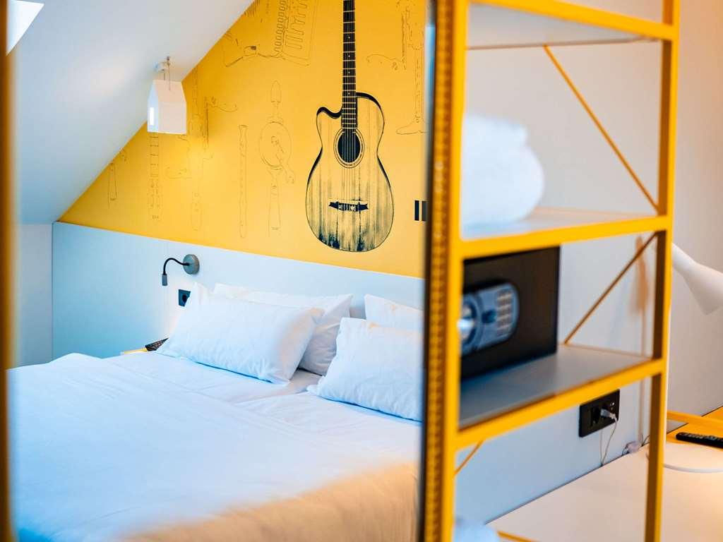 Ibis Styles Sibiu Arsenal Otel Oda fotoğraf